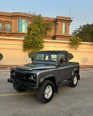 1998 Land Rover Defender in dubai