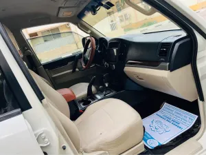 2012 Mitsubishi Pajero
