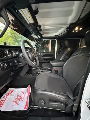 2023 Jeep Gladiator