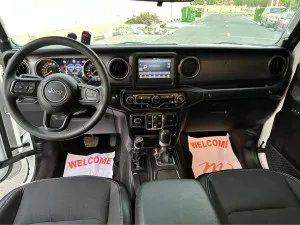 2023 Jeep Gladiator
