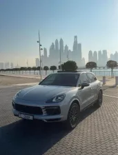 2020 Porsche Cayenne in dubai