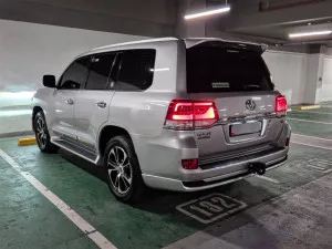 2021 Toyota Land Cruiser