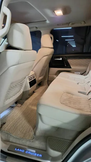 2021 Toyota Land Cruiser