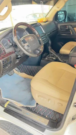 2011 Toyota Land Cruiser