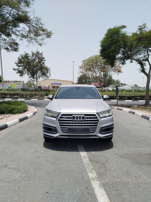 2016 Audi Q7 in dubai