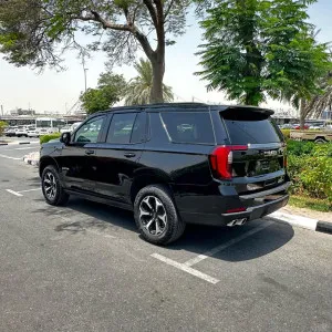 2025 GMC Yukon