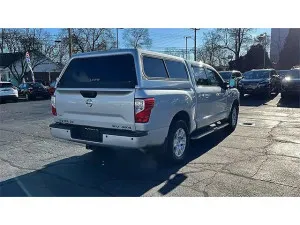 2017 Nissan Titan