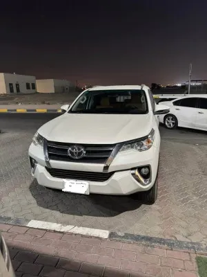 2020 تويوتا فورتشنر in dubai