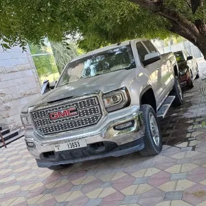 2016 GMC Sierra in dubai