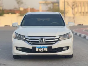2015 هوندا أكورد in dubai