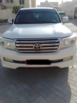 2011 Toyota Land Cruiser in dubai