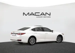 2023 Lexus ES