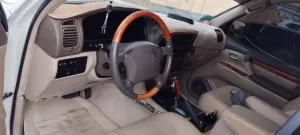 2000 لكزس أل أكس ٤٥٠