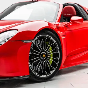 2015 Porsche 918 Spyder