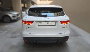 2018 جاكوار اف بيس