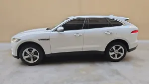2018 جاكوار اف بيس