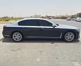 2020 بي أم دابليو الفئة - 7  