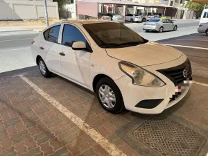 2020 نيسان صني in dubai