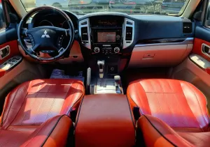 2016 Mitsubishi Pajero