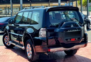 2016 Mitsubishi Pajero