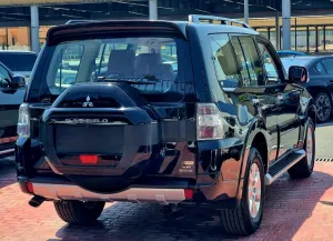 2016 Mitsubishi Pajero