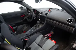 2023 Porsche Cayman