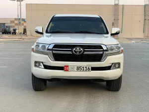 2017 Toyota Land Cruiser