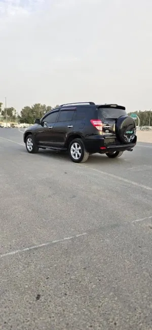2011 تويوتا راف ٤