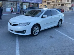 2014 Toyota Camry in dubai