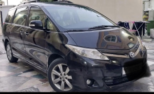2010 Toyota Previa in dubai