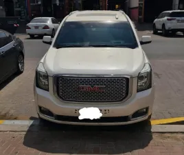 2015 GMC Yukon in dubai