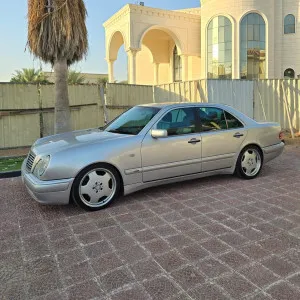 1996 مرسيدس-بنز الفئة - E in dubai