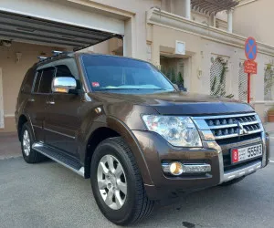 2017 Mitsubishi Pajero