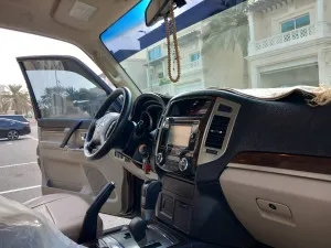 2017 Mitsubishi Pajero