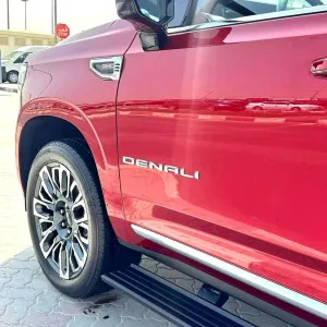 2025 GMC Denali