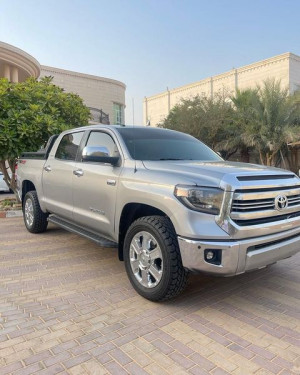 2017 Toyota Tundra in dubai