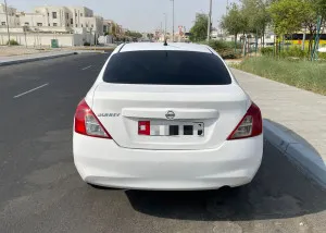 2015 نيسان صني