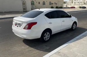 2015 نيسان صني