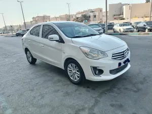 2019 ميتسوبيشي آتراج