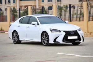 2019 Lexus GS in dubai
