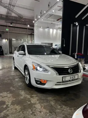 2013 Nissan Altima in dubai