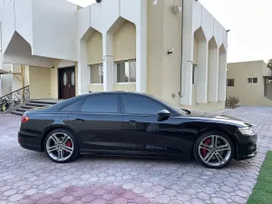 2020 اودي اس ٨