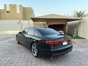 2020 اودي اس ٨