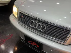 2001 Audi S8