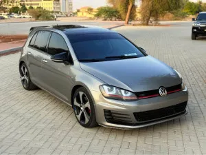 2016 Volkswagen Golf in dubai