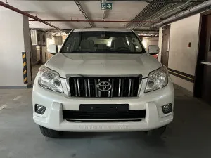 2011 Toyota Prado