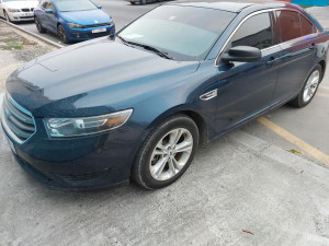 2016 Ford Taurus