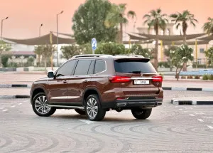 2020 ام جي ار اكس ٨