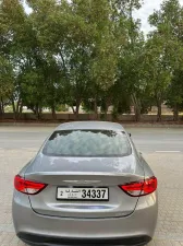 2015 كرايسلر ٢٠٠