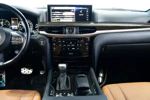2021 Lexus LX 570